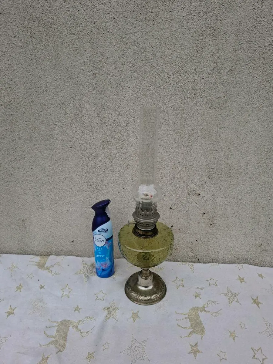Complete parafin oil lamp