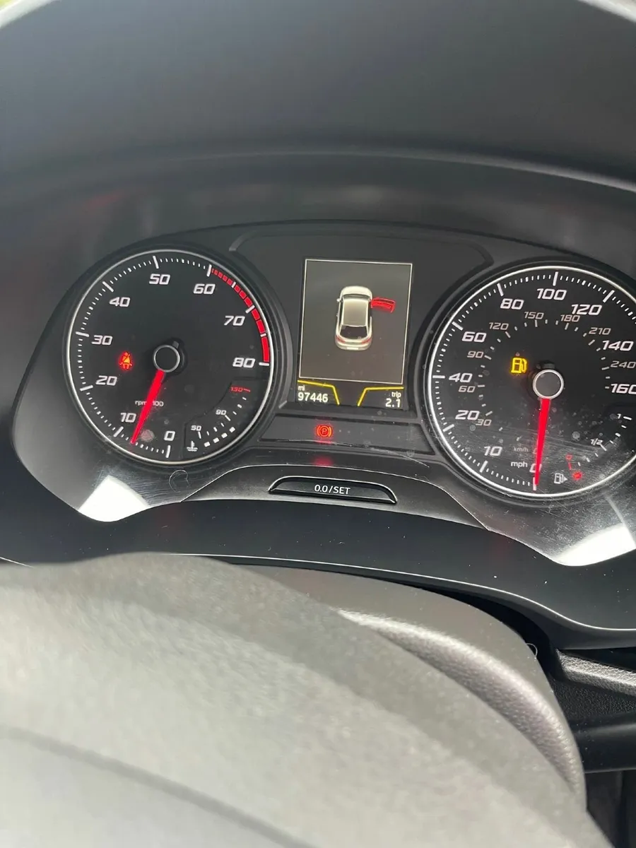 2016 SEAT Leon 1.2 TSI 110bhp SE Tech  Coupe - Image 3