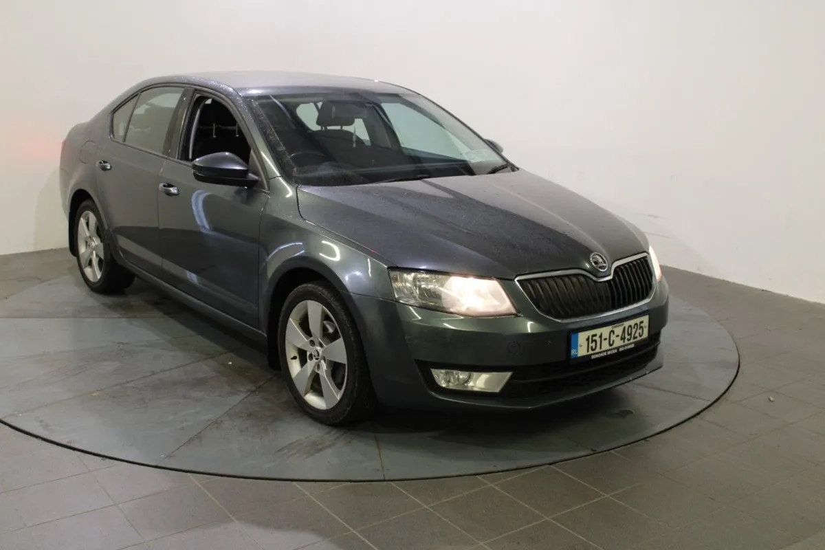 Skoda Octavia Elegance 1.6 TDI 105HP DSG Auto - Image 1
