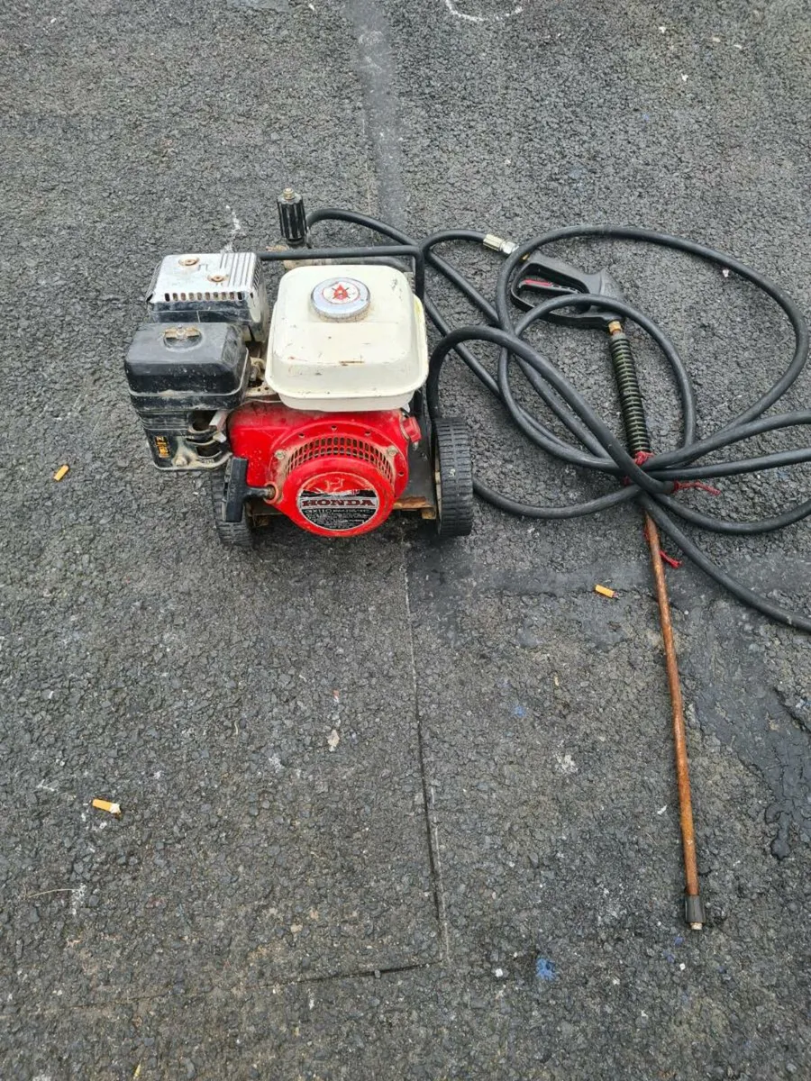 Honda pressure washer Used it for the car wash as - Image 1