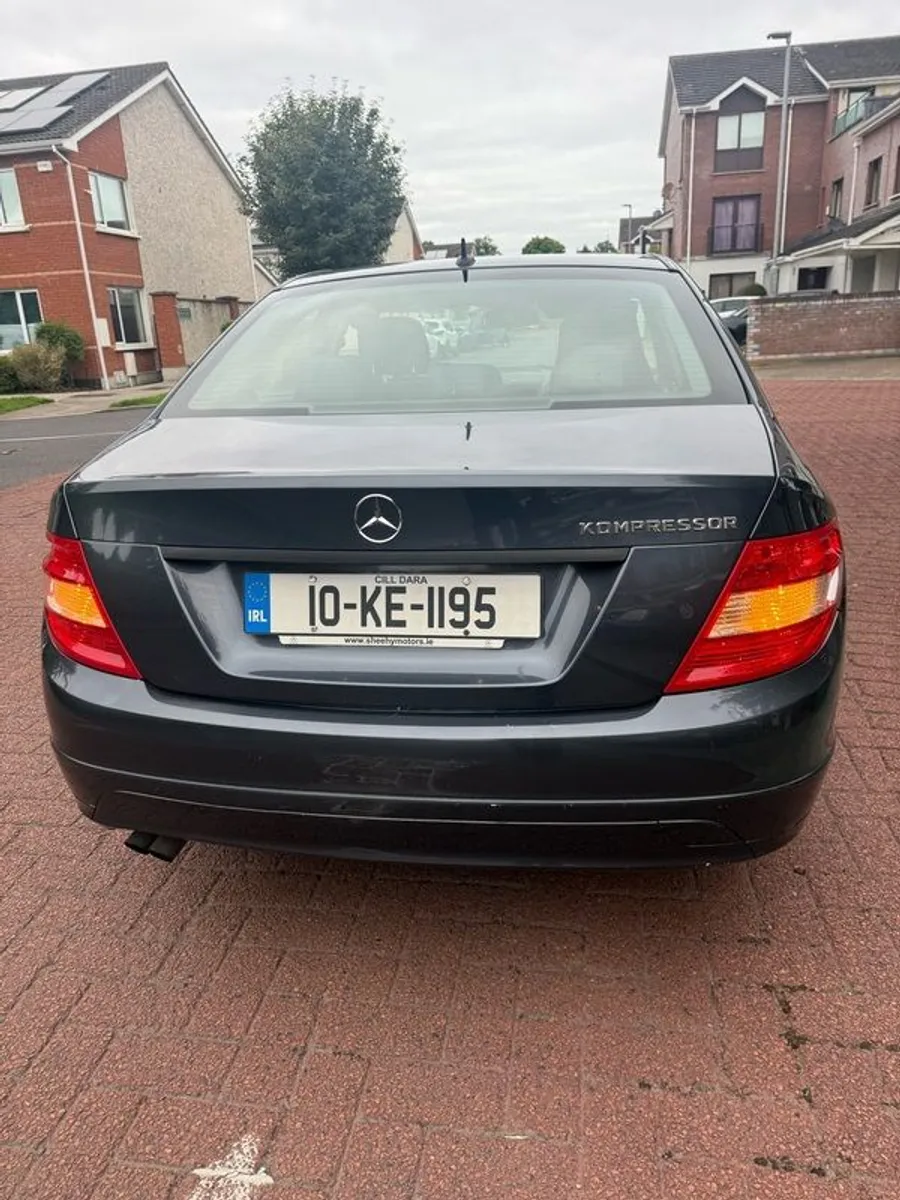 2010 Mercedes Benz C Series - Image 2