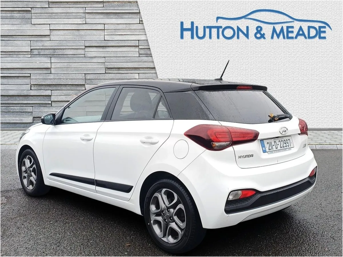 Hyundai i20 Delux Plus 2T 1.2 Petrol 5dr - Image 3