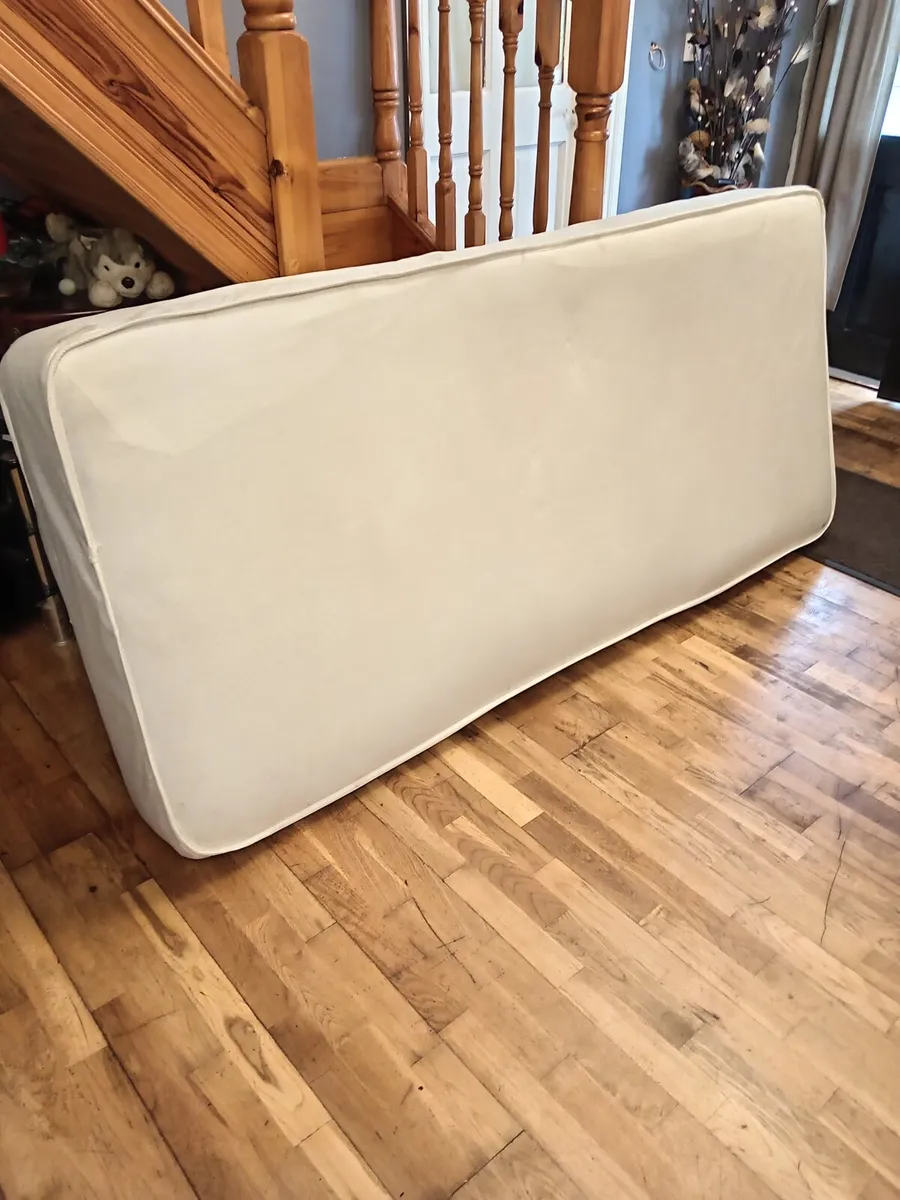 Single mattress vgc