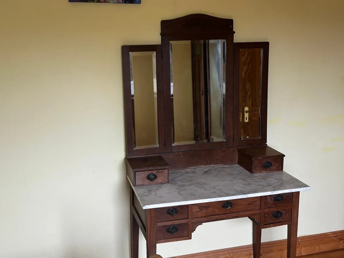 Antique wardrobe and dressing table - Image 1