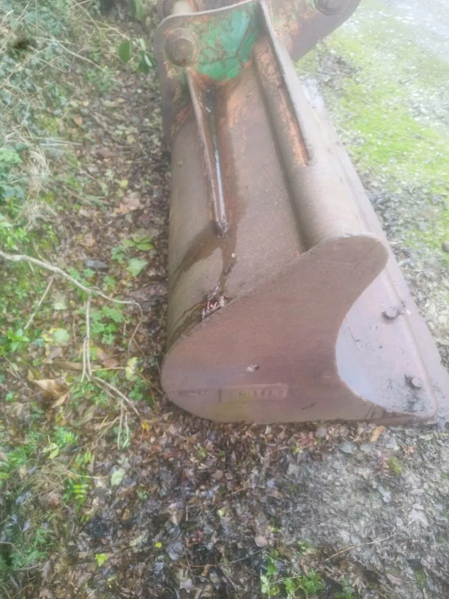 Dagger bucket - Image 4