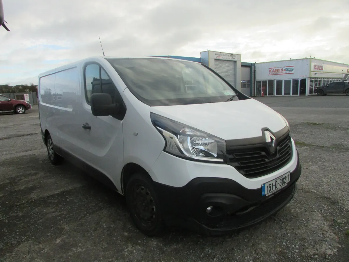 Renault Trafic 2015 - Image 1