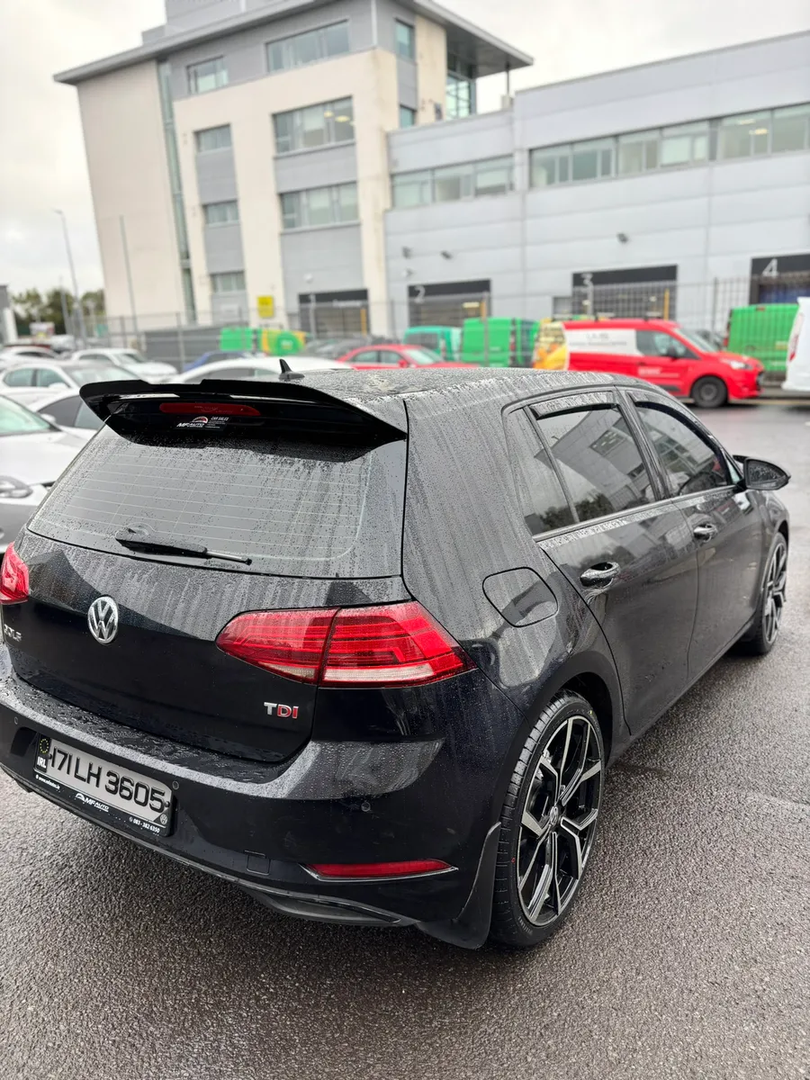 VOLKSWAGEN GOLF 1.6 TDI 2017 - Image 4