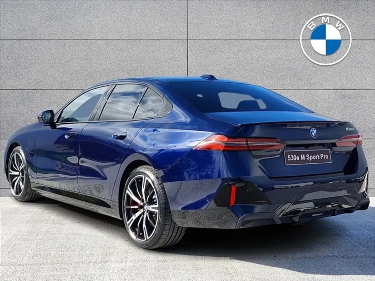 BMW 5 Series 530e M Sport Pro - Image 2