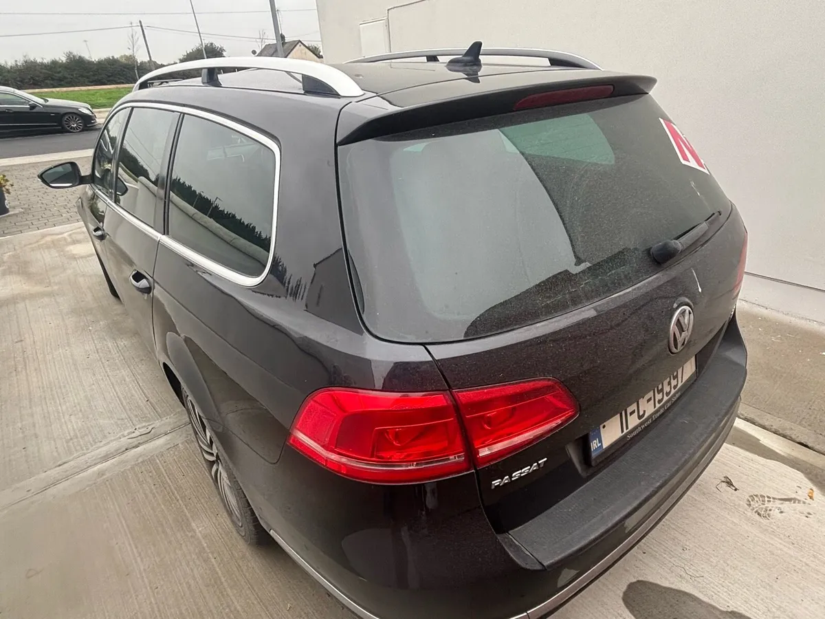2011 Volkswagen Passat estate - Image 3