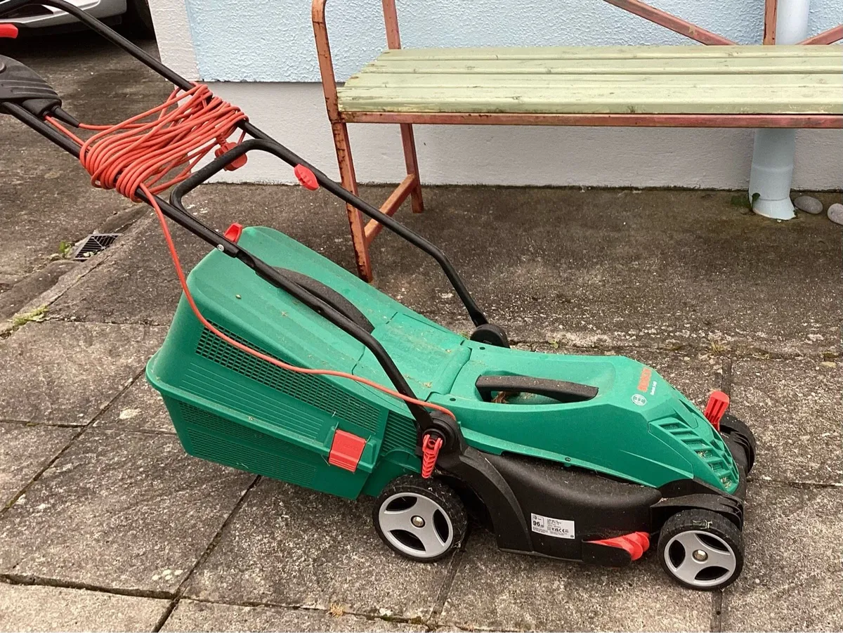 Electric lawn mower - Image 1