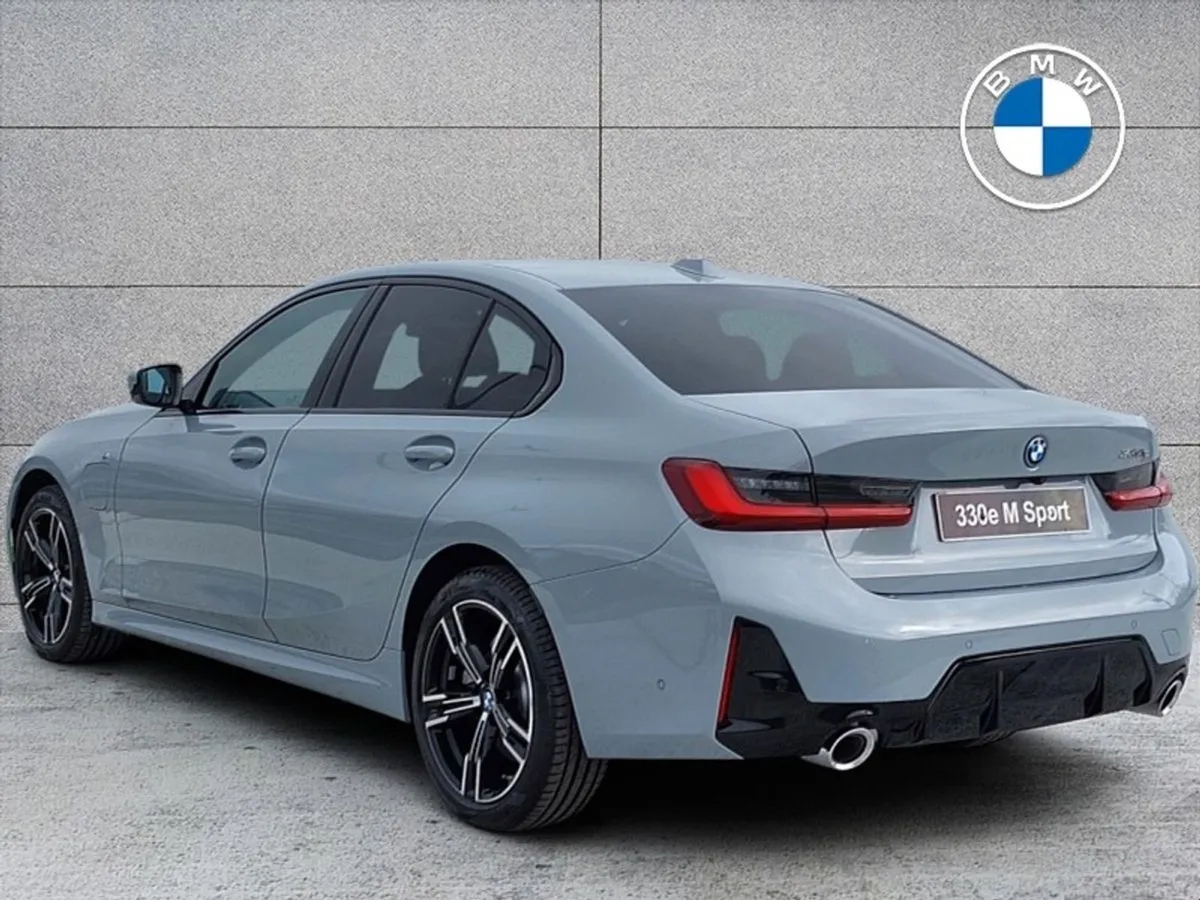 BMW 3 Series 330e M Sport - Image 2