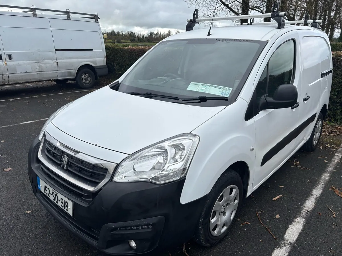 Van - Image 2
