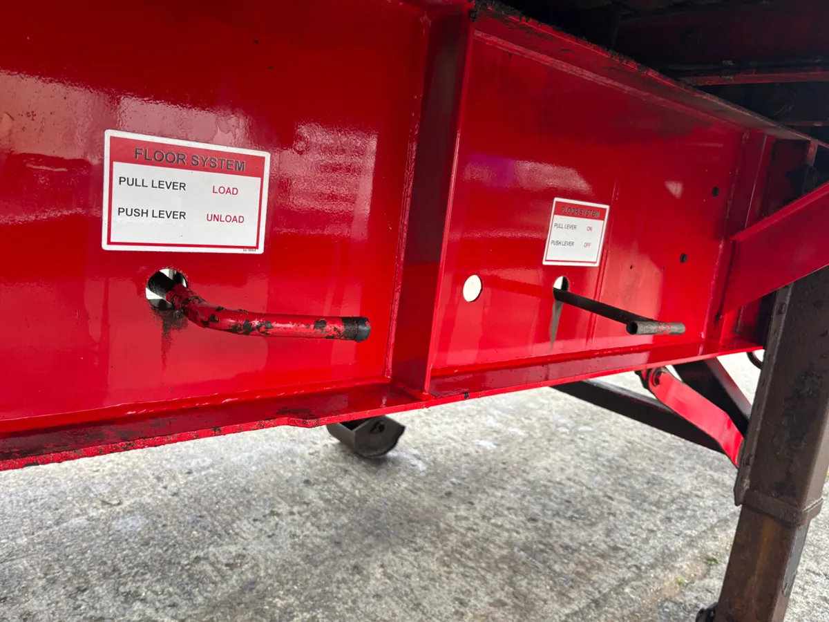 2017 BMI 130 Waste Spec walking Floor 50/ 50 Nets - Image 2