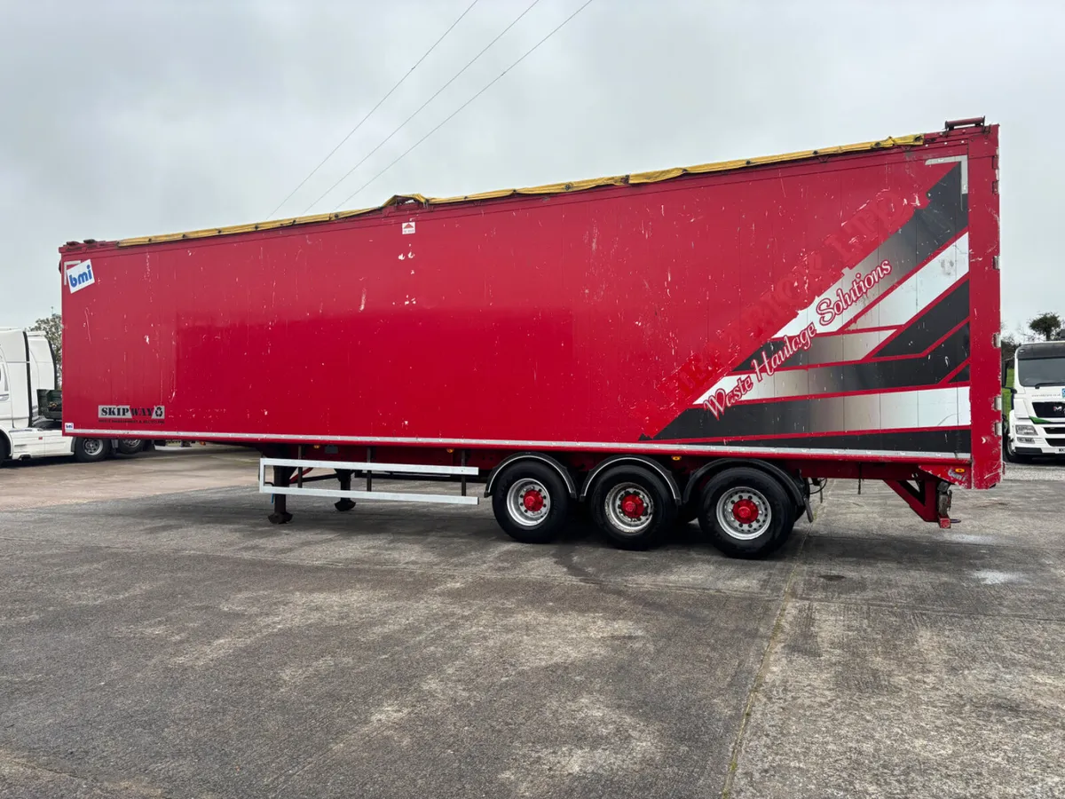 2017 BMI 130 Waste Spec walking Floor 50/ 50 Nets - Image 4