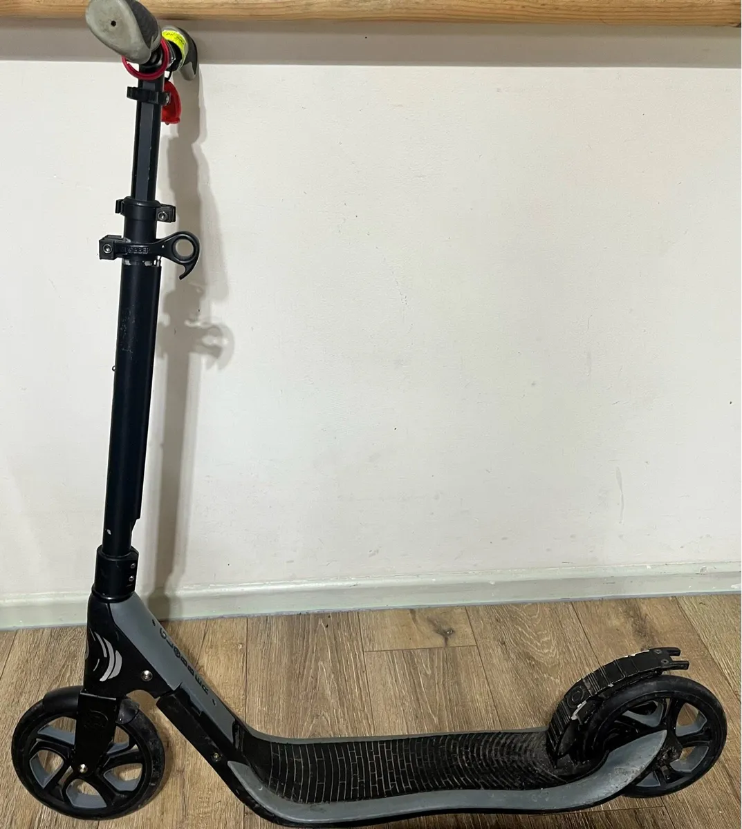 Globber Scooter 100kg max for sale - Image 3