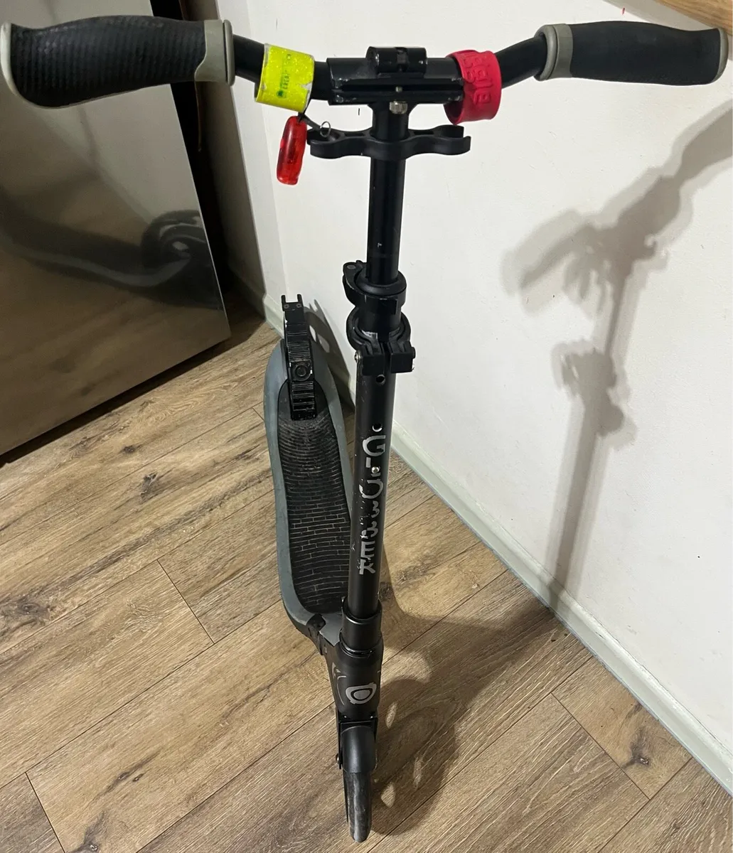 Globber Scooter 100kg max for sale - Image 1
