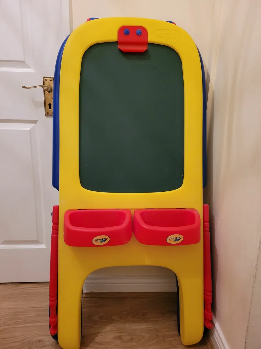 Kids Crayola Easel - Image 4