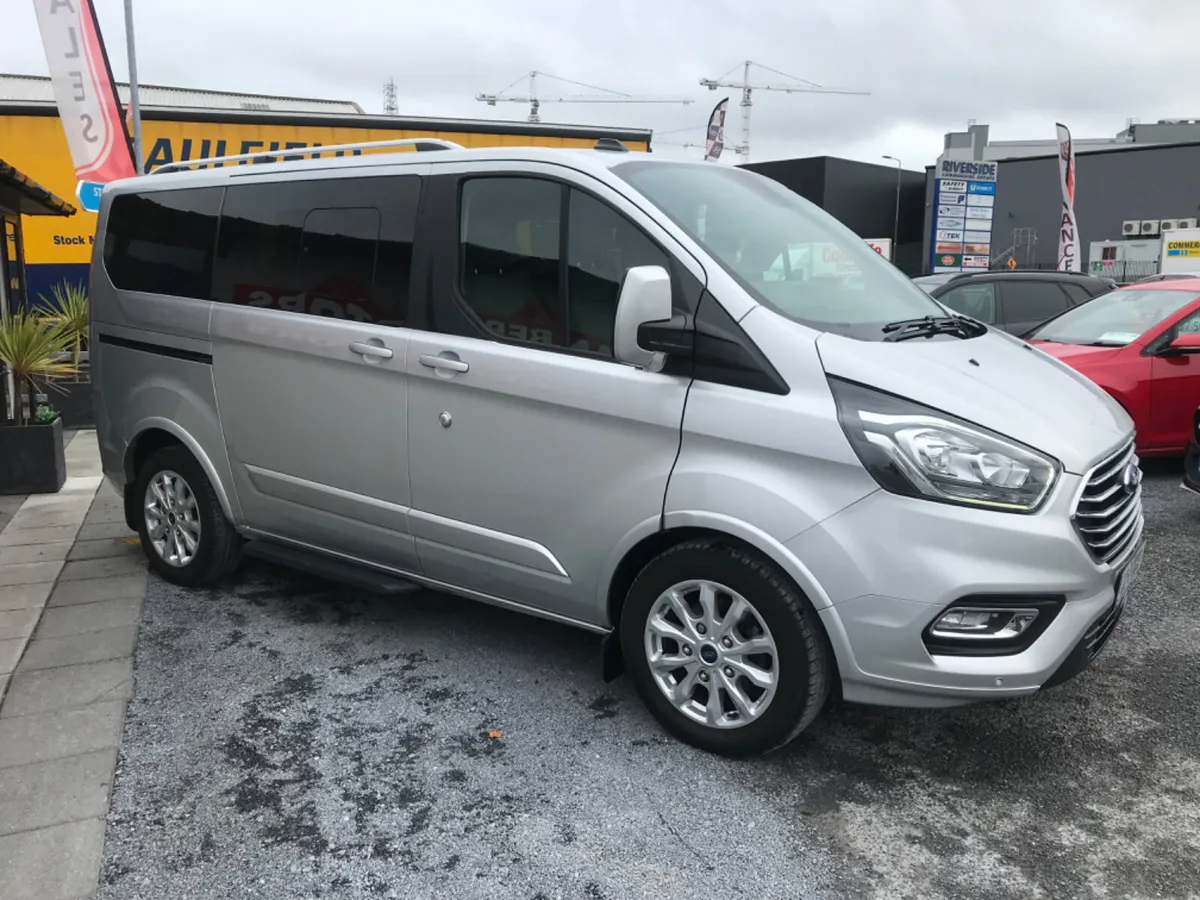 2022 Ford Tourneo CUSTOM 320 TNIUM TITANIUM ECOBLU - Image 4