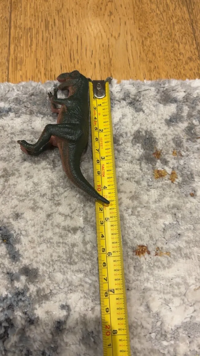 Dinosaur Figures Lot 3 - Image 2