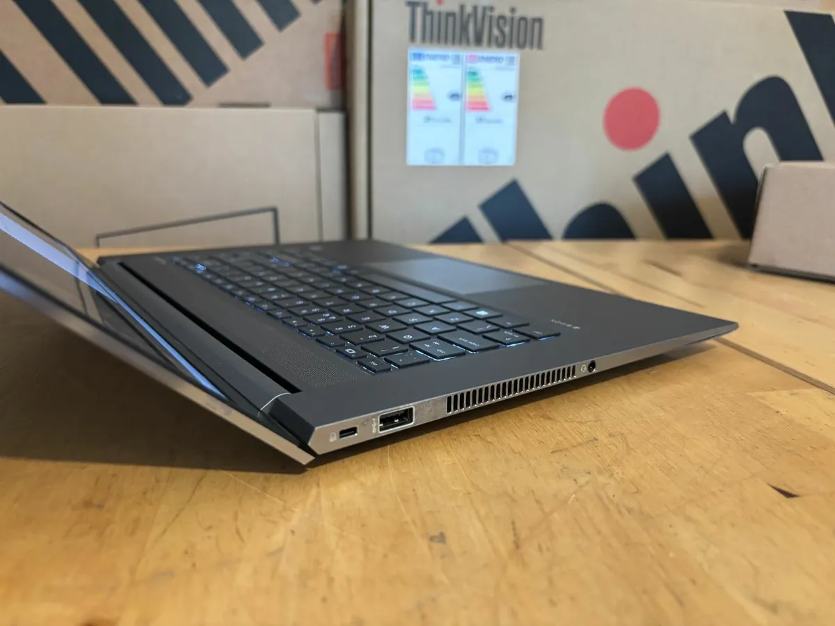 HP zBook Studio Laptops-Hex i7-Quadro Graphics-Vat - Image 3