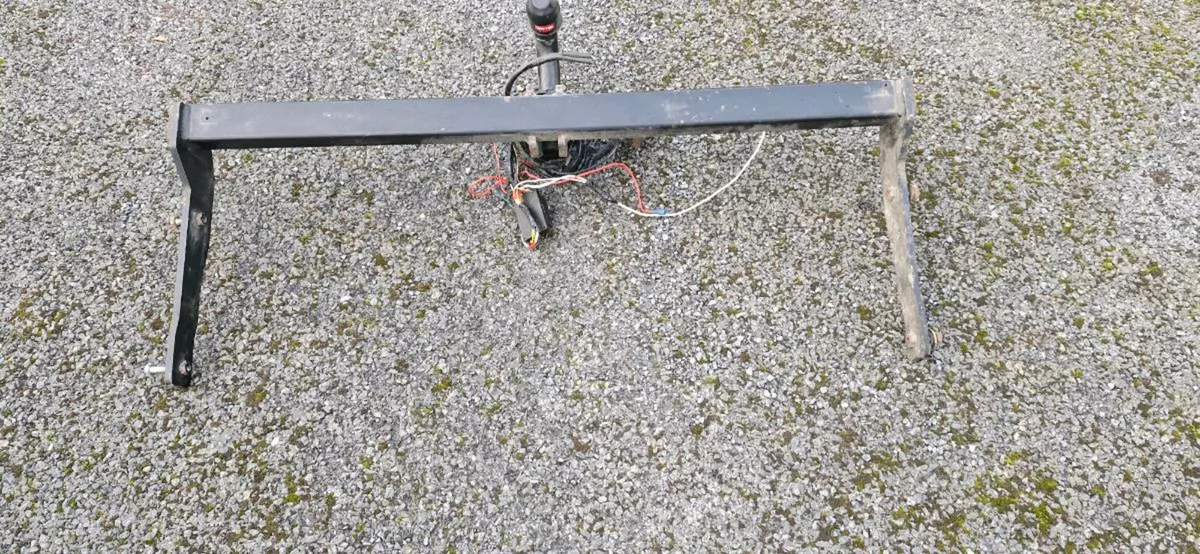 Towbar. Hitch. Passat. - Image 2