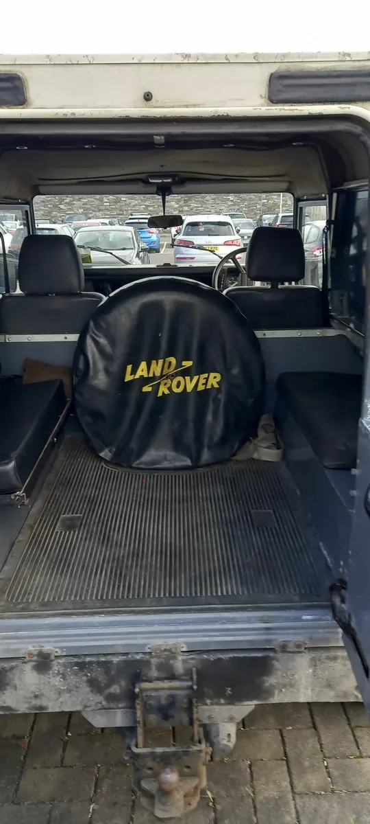 Land Rover Defender 1995 - Image 3