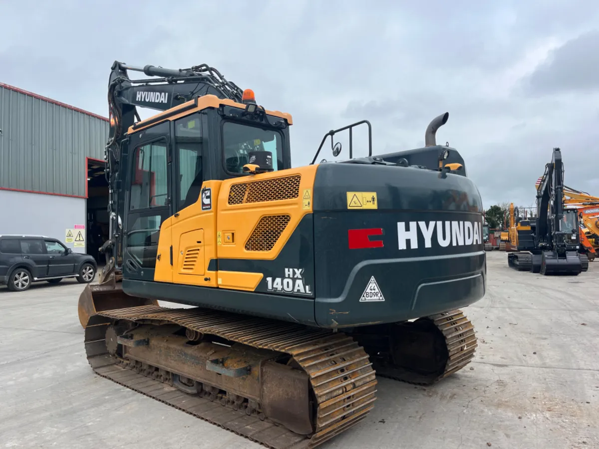 2022 Hyundai HX140AL - Image 3