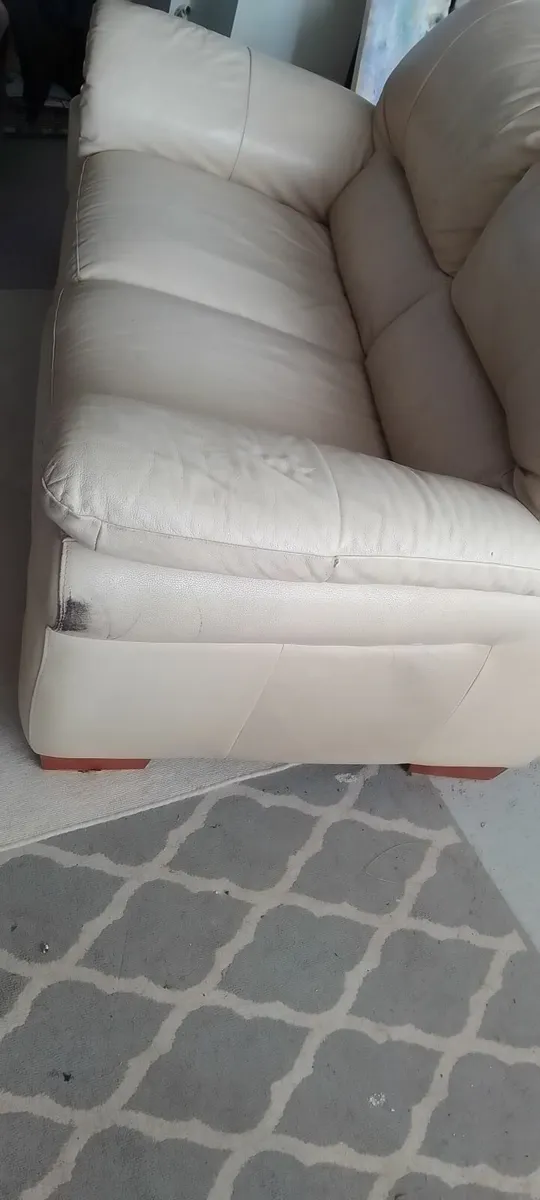 sofa - Image 4