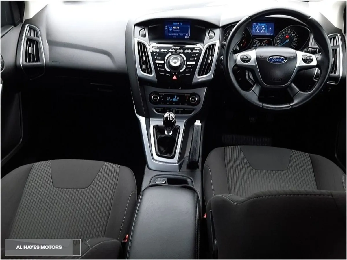 Ford Focus  tiny Mileage titanium 1.0 125PS - Image 2