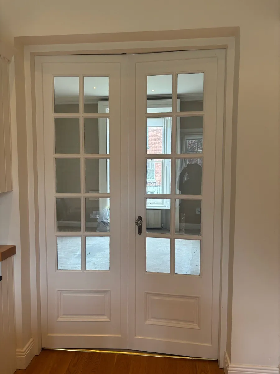 Solid wood doors - Image 1