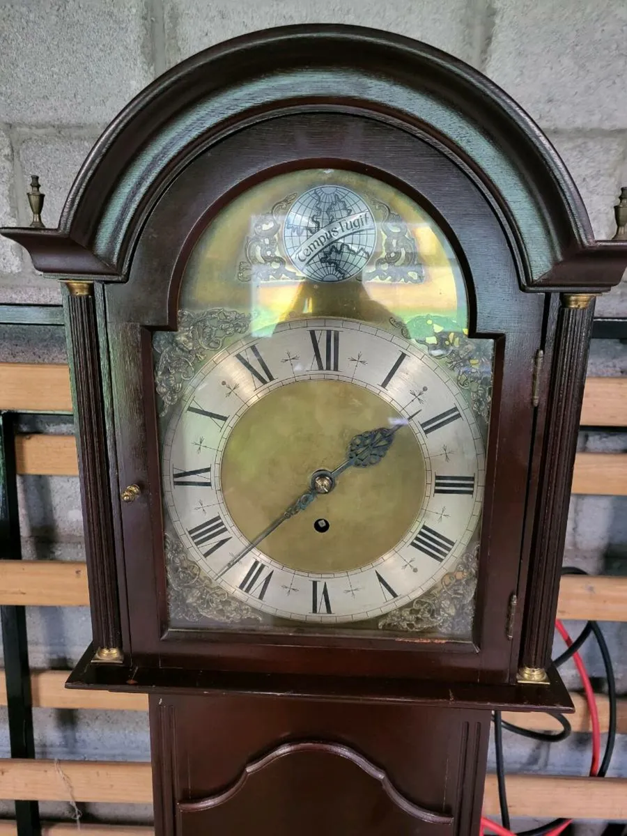 Longcase clock - Image 1