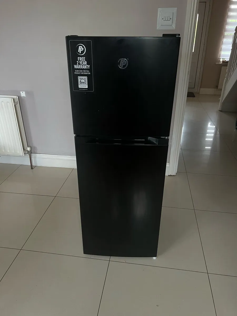 PowerPoint Fridge/freezer - Image 1