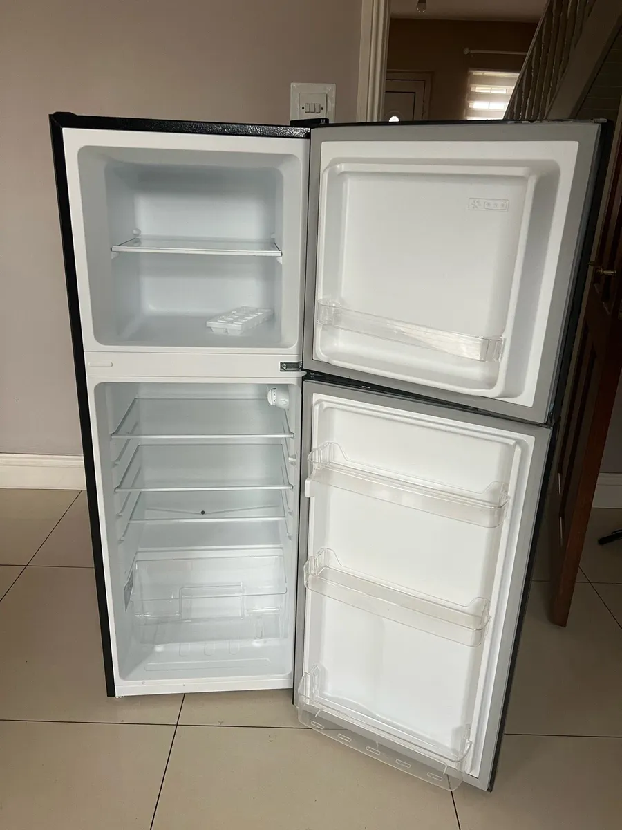 PowerPoint Fridge/freezer - Image 2