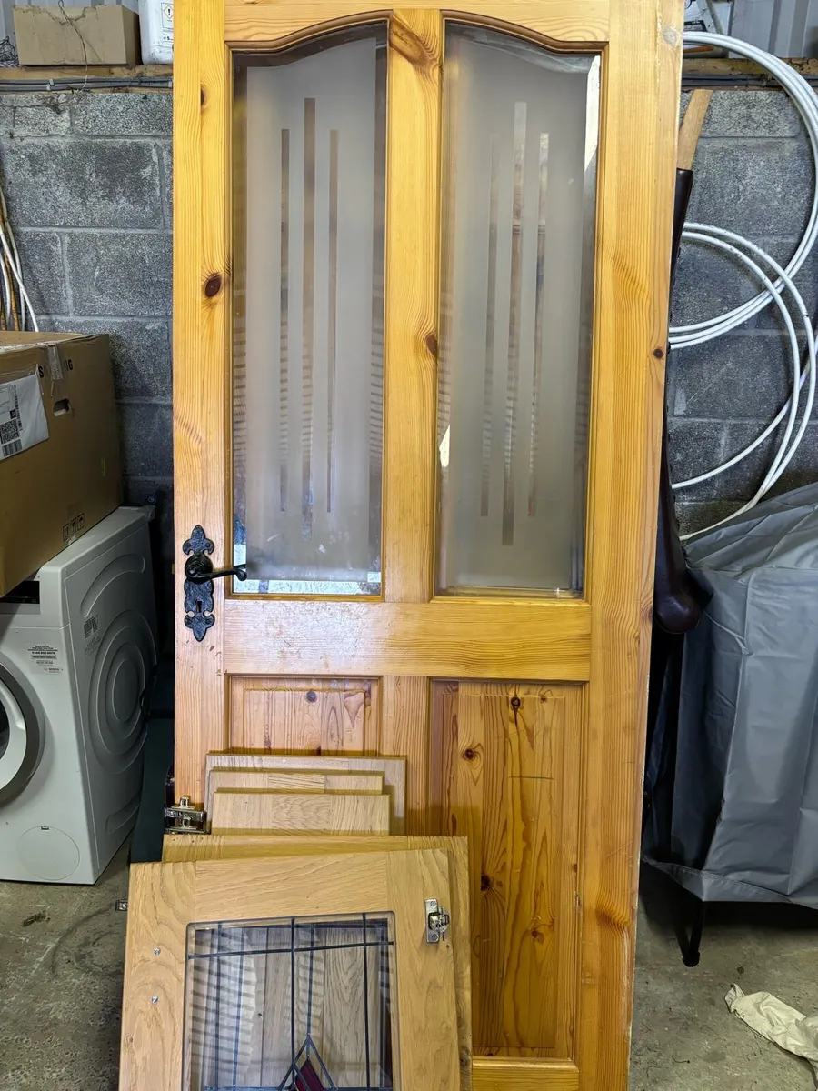 Kitchen and house doors - Image 1