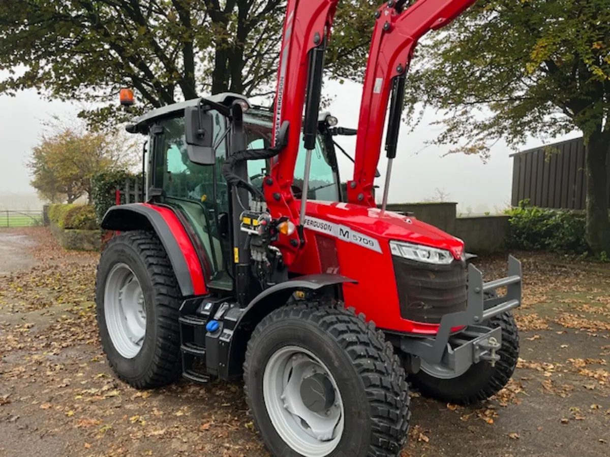 2022 MF 5709M Dyna-4 c/w FL.3819 Loader - Image 2