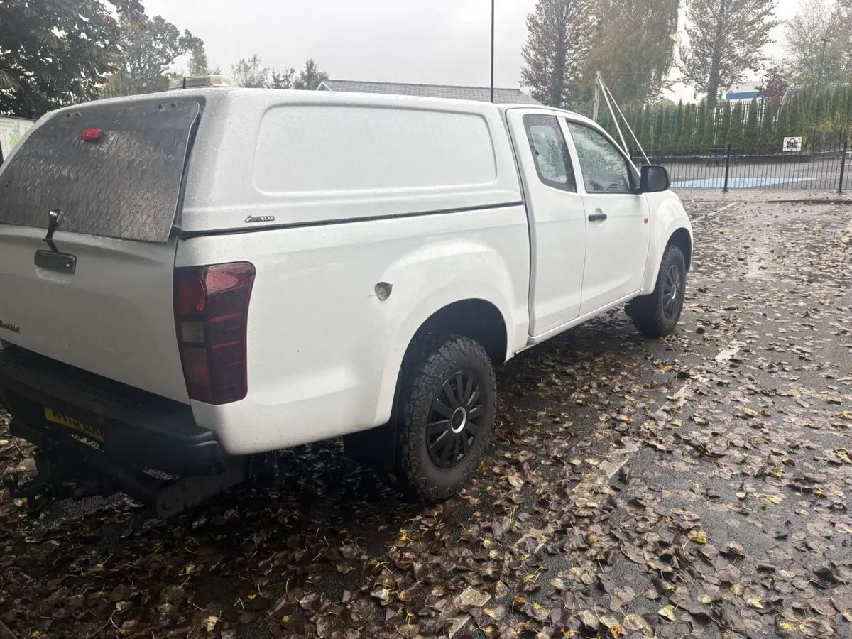 Isuzu D-Max 2019 - FINANCE AVAILABLE - Image 3