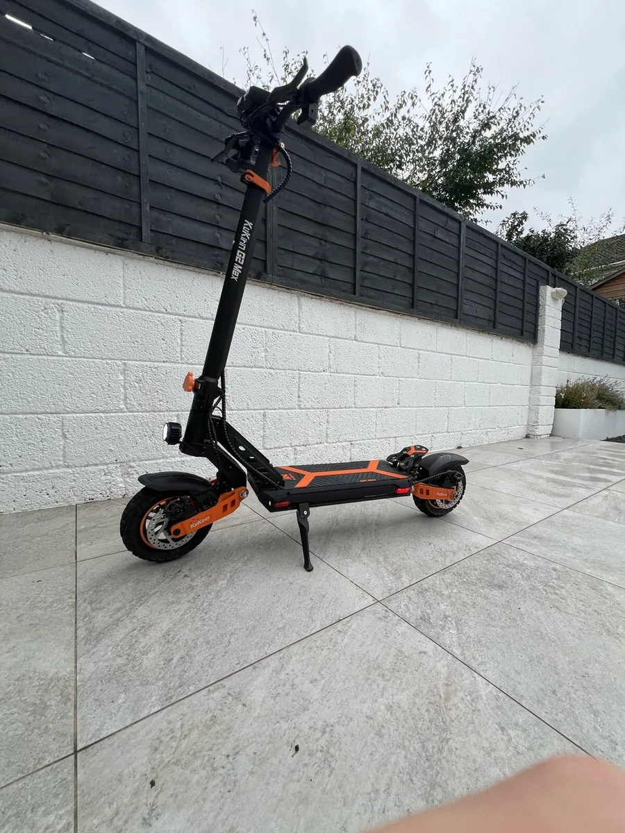 KUKIRIN G2 MAX E SCOOTER - Image 1