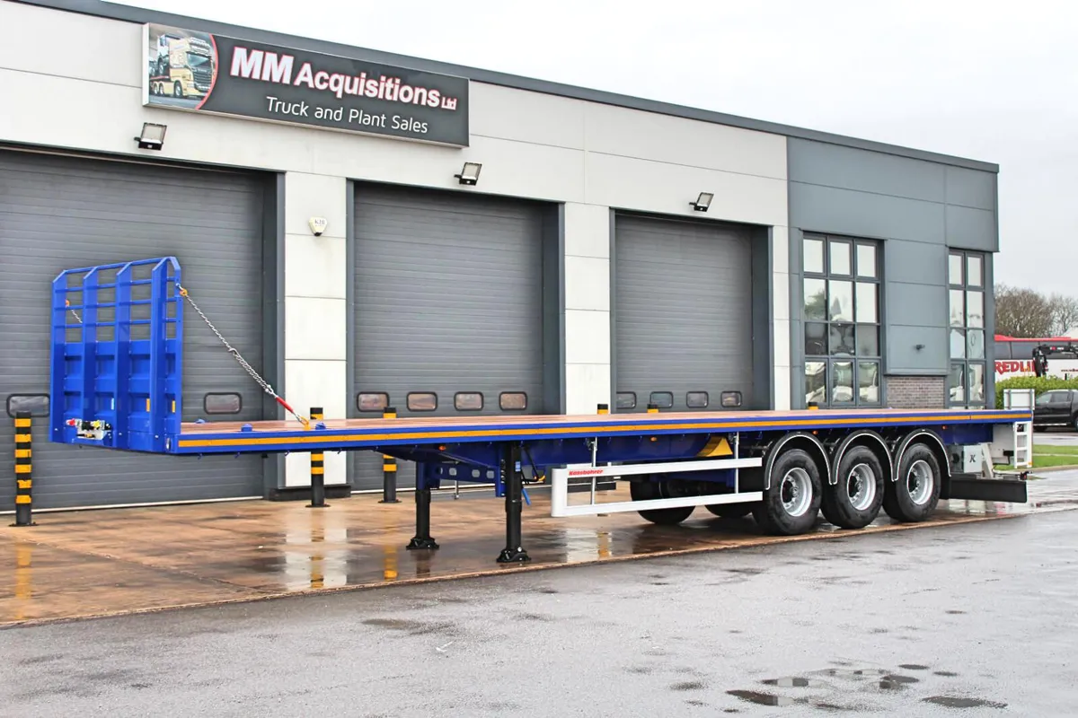 2025 KÄSSBOHRER SPW SR 3 AXLE PSK FLATBED TRAILER - Image 1