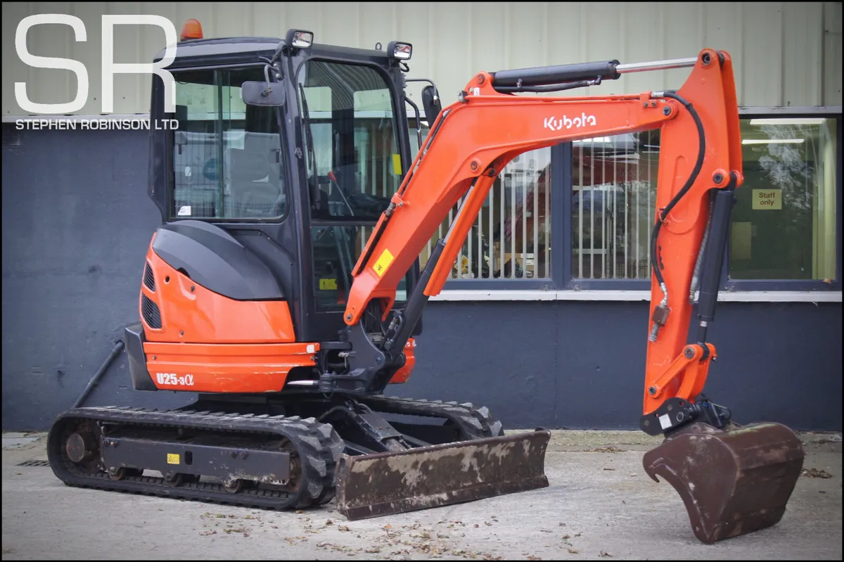 2013 Kubota U25-3 A - Image 1