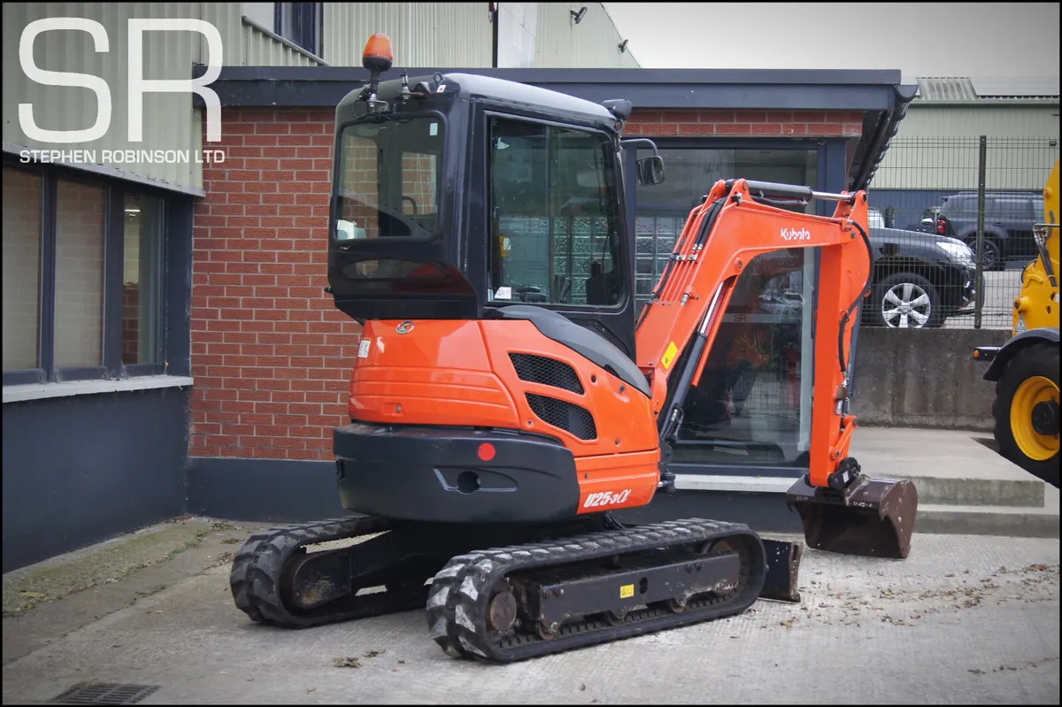 2013 Kubota U25-3 A - Image 3