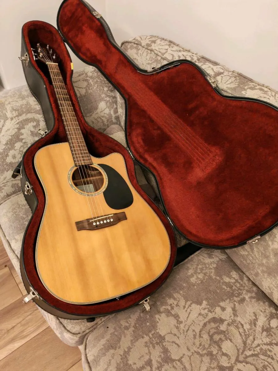 Takamine EG 530SSC Electro-Acoustic - Image 1