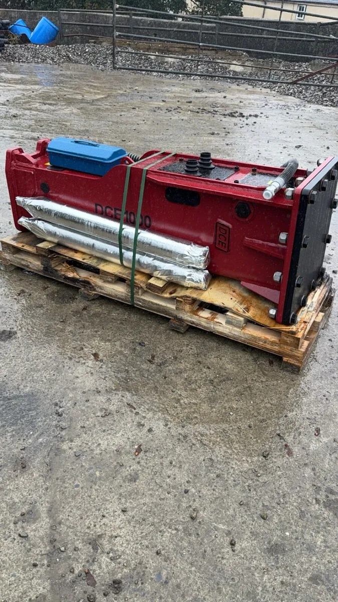 Rock breaker and digger buckets - Image 4