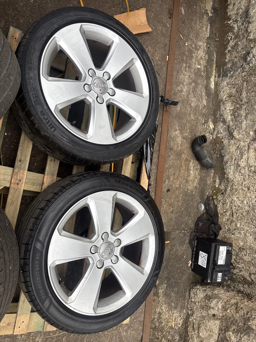 Audi a3 alloys 225/45/17 - Image 3