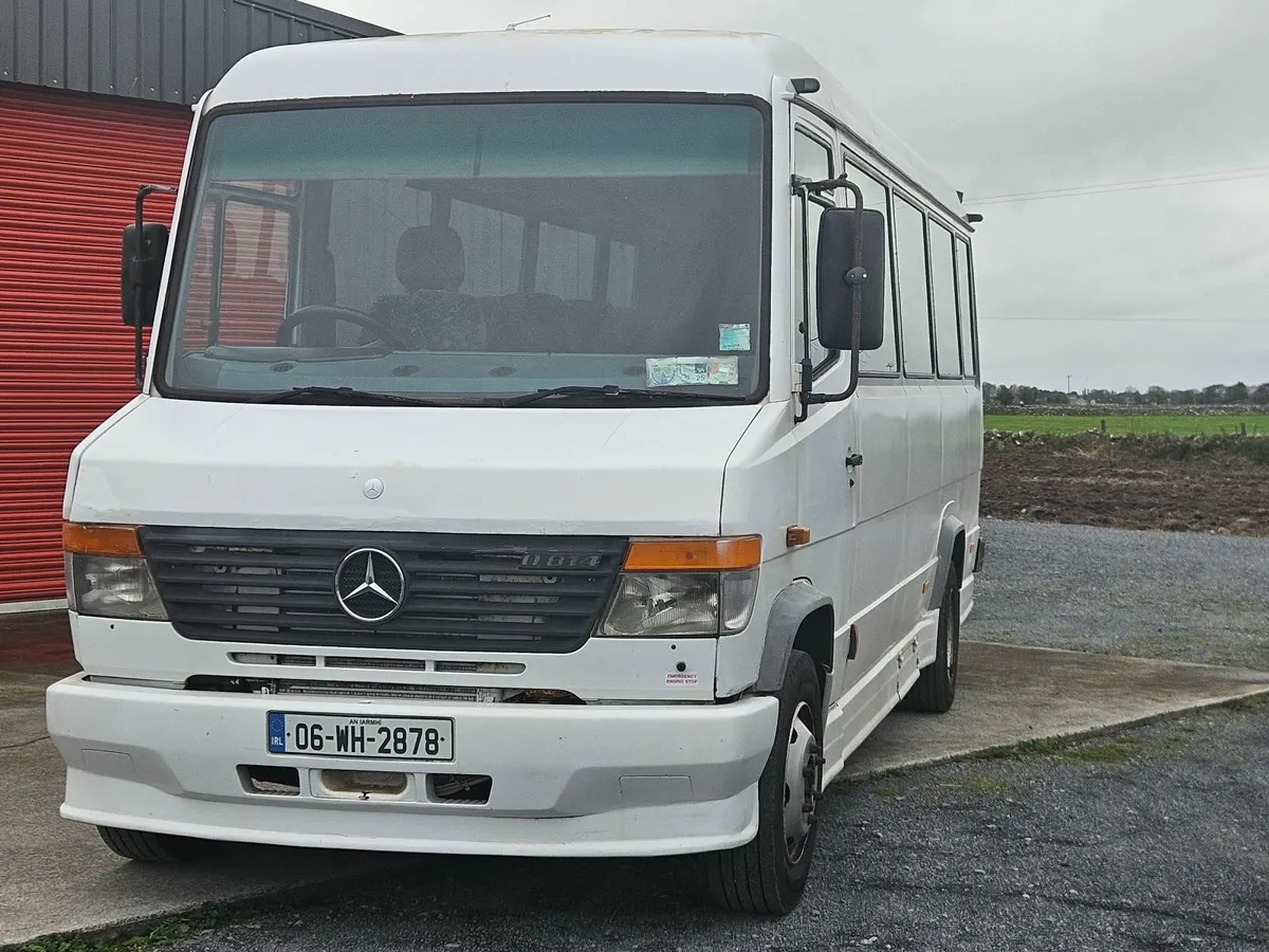 Mercedes Vario 814 25 seater - Image 4