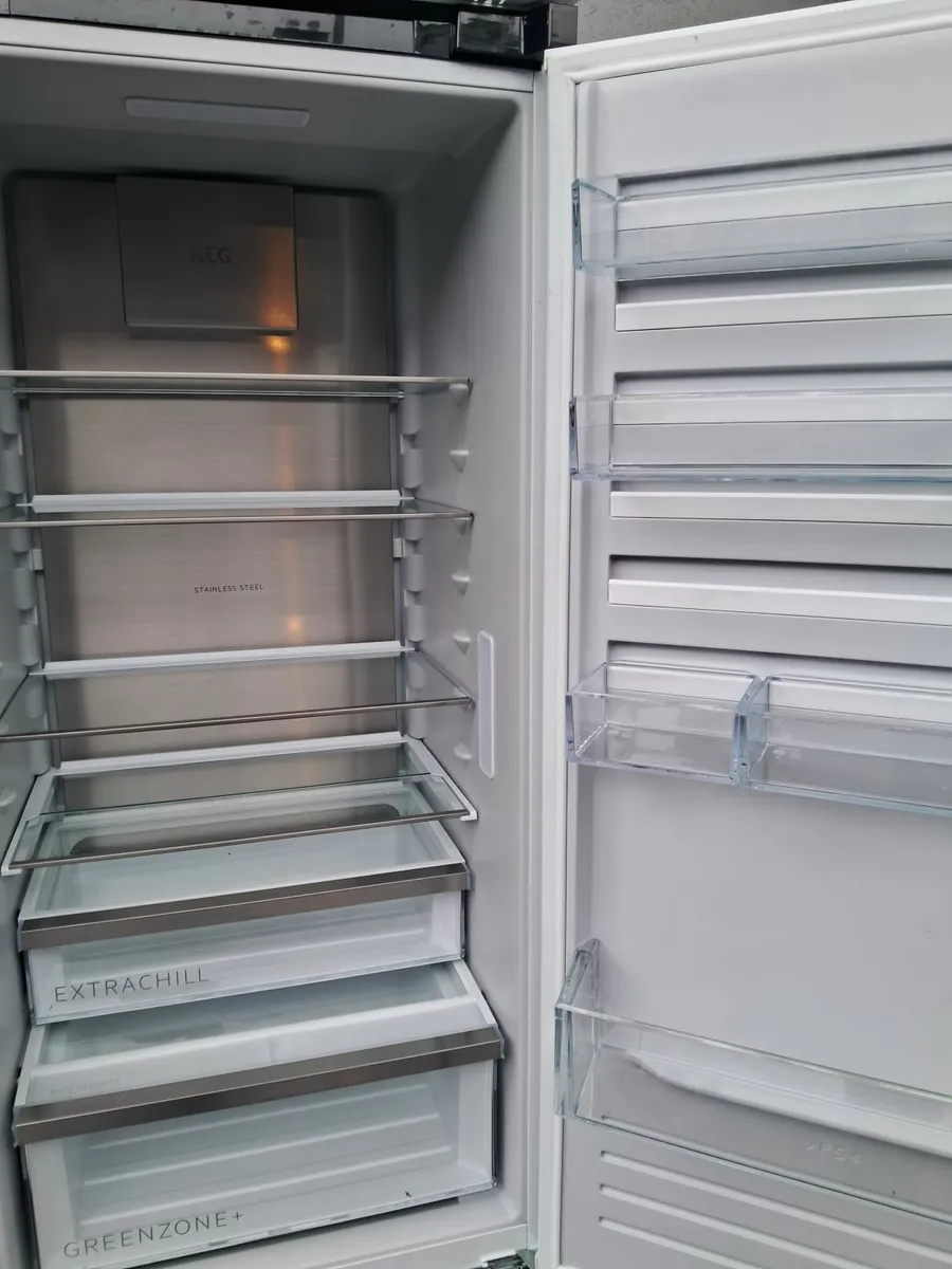 BRAND NEW INTEGRETED FRIDGE AND FREEZER - Image 3