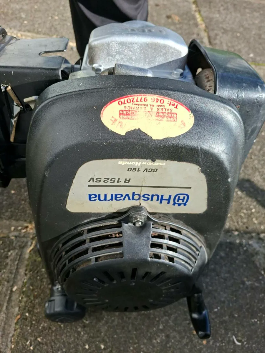 Honda  gcv160 lawnmower  engine  4.5hp - Image 1