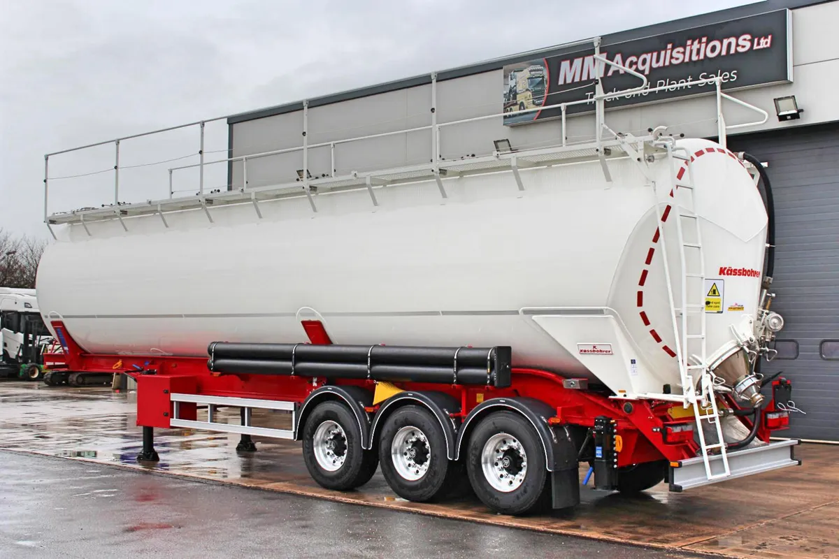 2025 KÄSSBOHRER SSK 60 3 AXLE TIPPING SILO TRAILER - Image 4