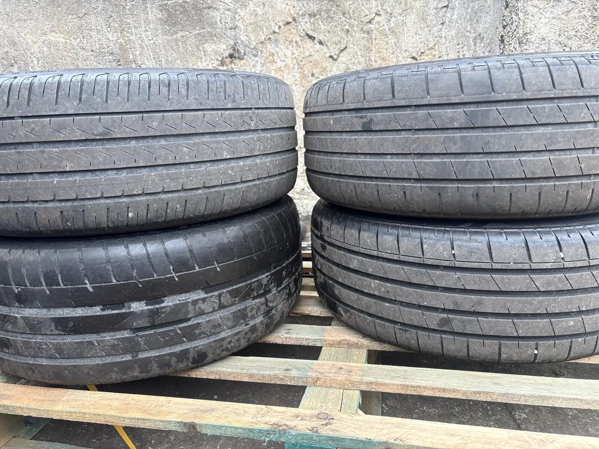 Audi a3 alloys 225/45/17 - Image 2