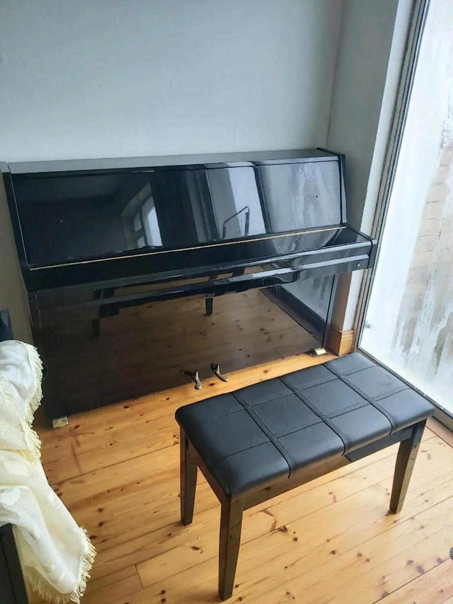 piano - Image 1