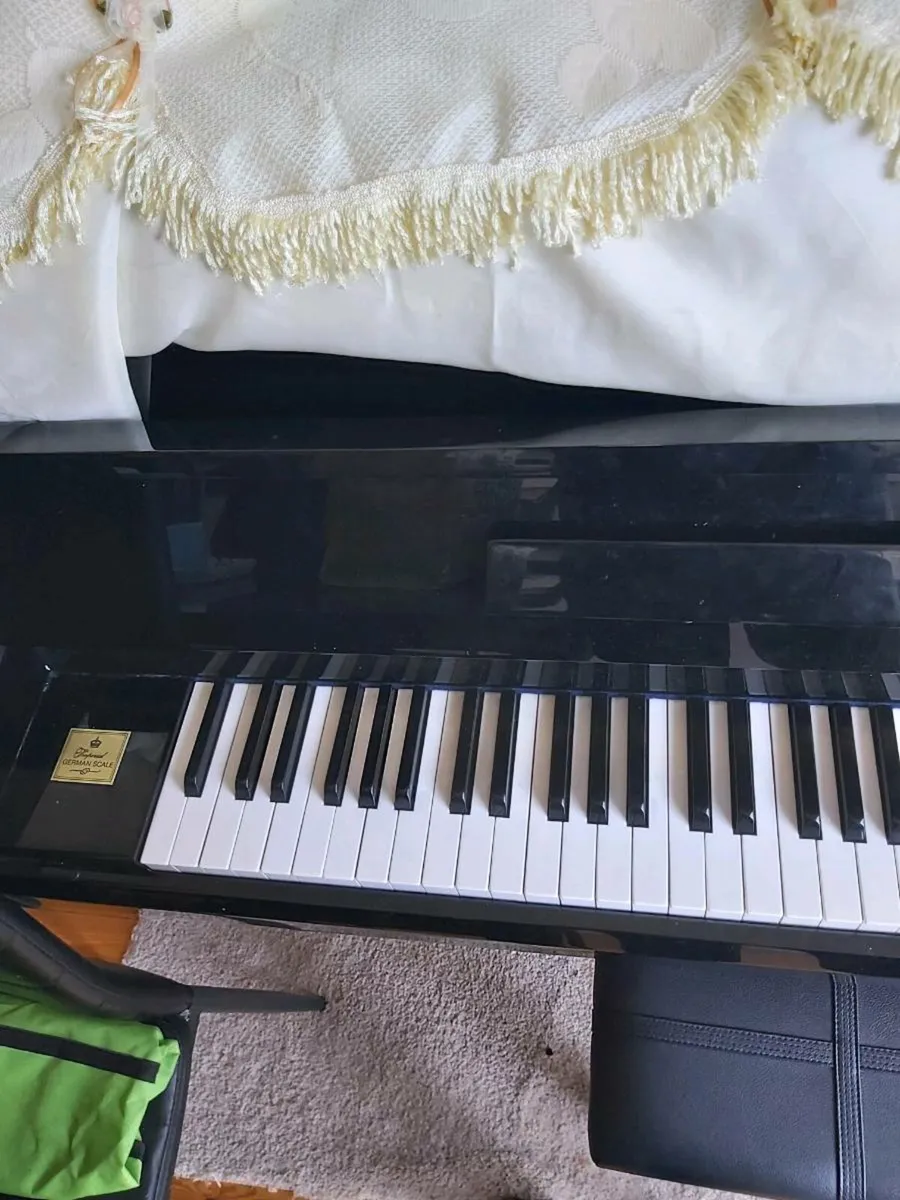 piano - Image 4
